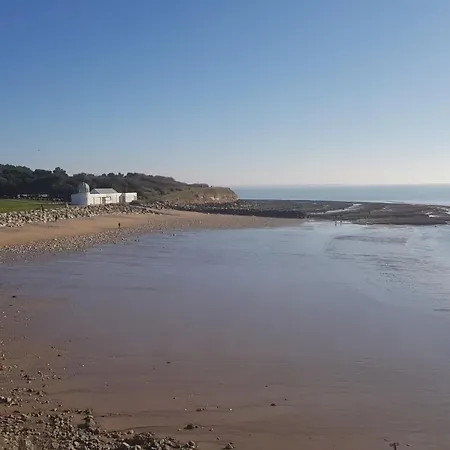 Апартаменты Joli 50 M2 Classe 3 Etoiles Avec Terrasse Et Jardin *