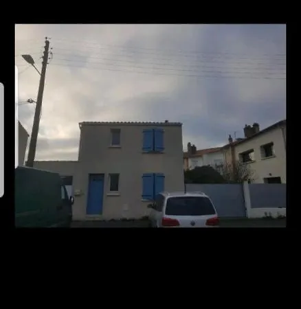 Joli 50 M2 Classe 3 Etoiles Avec Terrasse Et Jardin