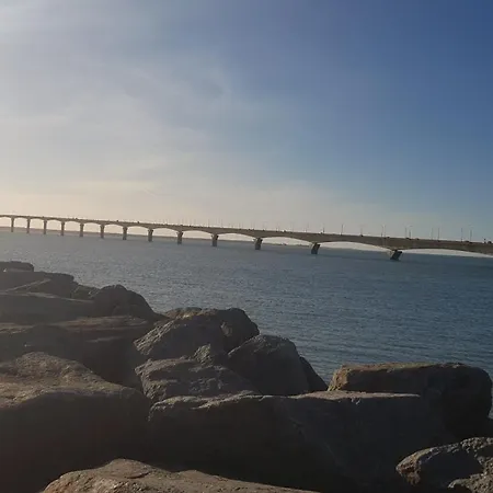 Joli 50 M2 Classe 3 Etoiles Avec Terrasse Et Jardin Daire *